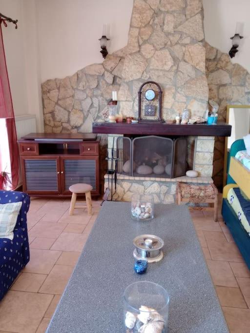 Κορινθιακός Apartment Corinth Bagian luar foto